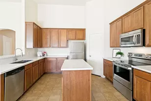 5839 Twilight Dr, Grand Prairie, TX 75052 - Photo 14