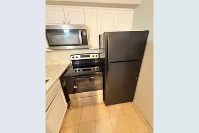9821 Walnut Street #304, Dallas, TX 75243 - Photo 4