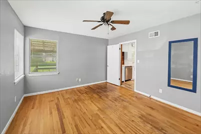 304 S Waco Street, Weatherford, TX 76086 - Photo 12