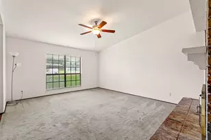 643 Randa Ln, DeSoto, TX 75115 - Photo 4