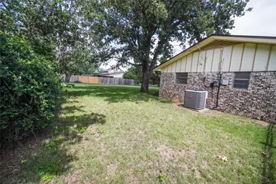 281 Oak Ridge Street, Jacksboro, TX 76458 - Photo 32