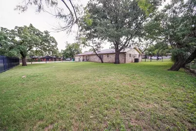 281 Oak Ridge Street, Jacksboro, TX 76458 - Photo 36