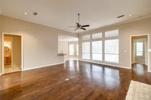 2817 Newburyport Ave, Garland, TX 75044 - Photo 6