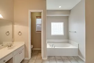 2817 Newburyport Ave, Garland, TX 75044 - Photo 34