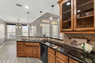 5540 Plata Ln, Benbrook, TX 76126 - Photo 14