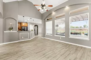 5540 Plata Ln, Benbrook, TX 76126 - Photo 10