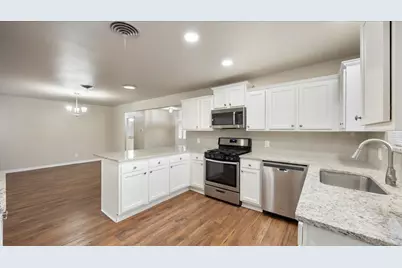 5229 Rutland Avenue, Fort Worth, TX 76133 - Photo 8