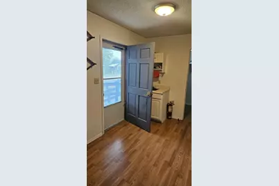 4 W Sherman Street, Mullin, TX 76864 - Photo 4