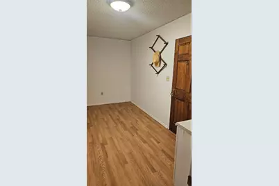 4 W Sherman Street, Mullin, TX 76864 - Photo 6