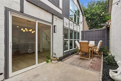 17118 Planters Row, Addison, TX 75001 - Photo 10