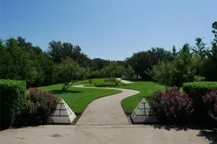 17118 Planters Row, Addison, TX 75001 - Photo 20
