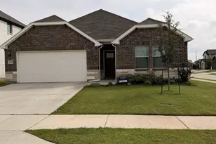 6400 Texas Ranger Trl, Fort Worth, TX 76036 - Photo 1