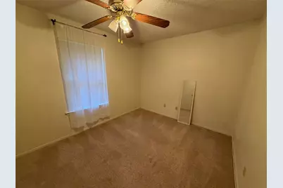 511 N Brazos Street #D, Granbury, TX 76048 - Photo 12