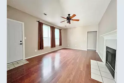 2809 Newport Avenue, Denton, TX 76209 - Photo 2