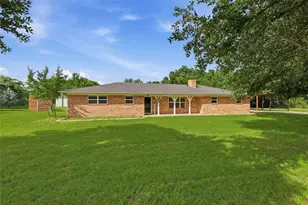 101 Pleasant Valley Ln, Weatherford, TX 76087 - Photo 1