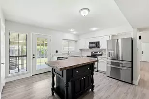 3917 Windflower Ln, Fort Worth, TX 76137 - Photo 16