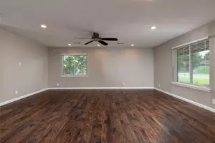 702 Commerce St, Euless, TX 76040 - Photo 8
