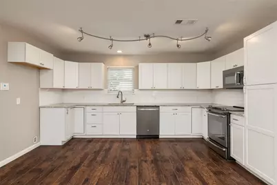 702 Commerce Street, Euless, TX 76040 - Photo 18