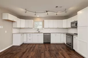 702 Commerce St, Euless, TX 76040 - Photo 18