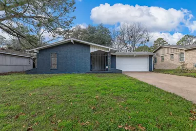 2504 S Fielder Road, Arlington, TX 76015 - Photo 2