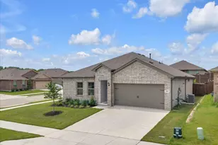 901 De Wit Dr, Fort Worth, TX 76108 - Photo 2