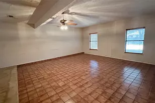 1409 Essex Dr, DeSoto, TX 75115 - Photo 8