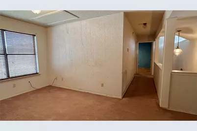 1409 Essex Drive, DeSoto, TX 75115 - Photo 16