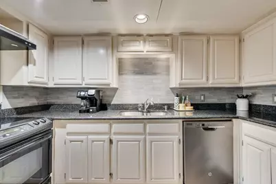 3906 Buena Vista Street #18, Dallas, TX 75204 - Photo 12
