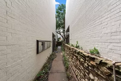 3906 Buena Vista Street #18, Dallas, TX 75204 - Photo 2