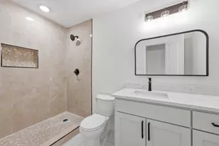 1004 E Georgian Rd, Saginaw, TX 76179 - Photo 18