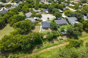 1004 E Georgian Rd, Saginaw, TX 76179 - Photo 30
