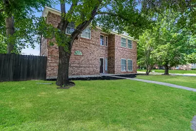 2057 Spinnaker Lane, Azle, TX 76020 - Photo 2