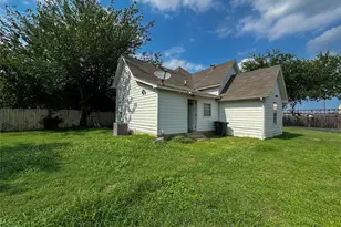 943 N Border St, Cleburne, TX 76031 - Photo 14