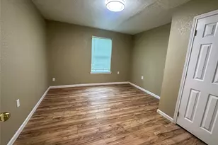 943 N Border St, Cleburne, TX 76031 - Photo 8