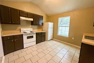 943 N Border St, Cleburne, TX 76031 - Photo 10
