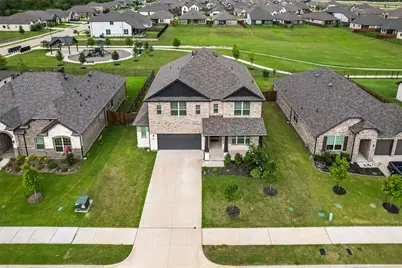 424 Burrow Drive, Waxahachie, TX 75167 - Photo 2