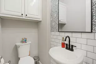 2005 St Pierre Dr, Carrollton, TX 75006 - Photo 24