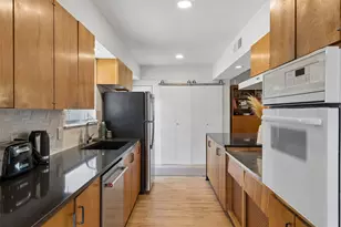 11008 Quail Run St, Dallas, TX 75238 - Photo 6
