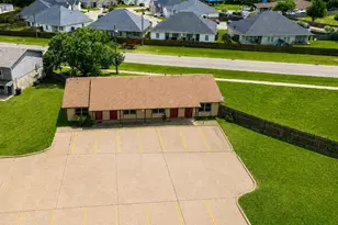 1411 Courtney Pl, Cleburne, TX 76033 - Photo 1