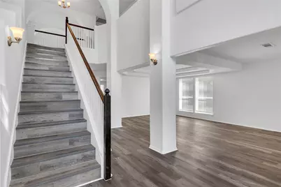 5717 Parkwood Trail, Haltom City, TX 76137 - Photo 4