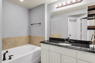2700 Club Ridge Dr, Lewisville, TX 75067 - Photo 18
