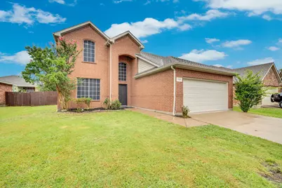 1113 Skylark Drive, Burleson, TX 76028 - Photo 2