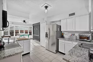 2806 Holy Cross Ln, Garland, TX 75044 - Photo 4