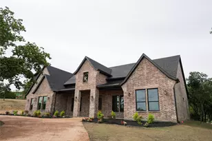 1074 Preserve St, Weatherford, TX 76085 - Photo 2