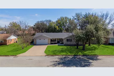 311 Shady Oak Road, Keene, TX 76059 - Photo 2