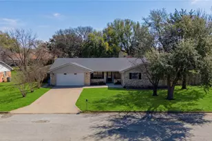 311 Shady Oak Rd, Keene, TX 76059 - Photo 2