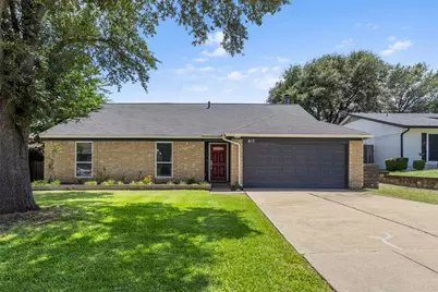 817 Woodhaven Lane, Grand Prairie, TX 75052 - Photo 1