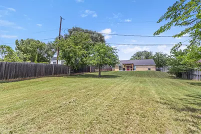 817 Woodhaven Lane, Grand Prairie, TX 75052 - Photo 28