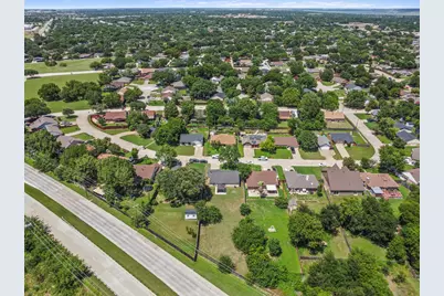 817 Woodhaven Lane, Grand Prairie, TX 75052 - Photo 30