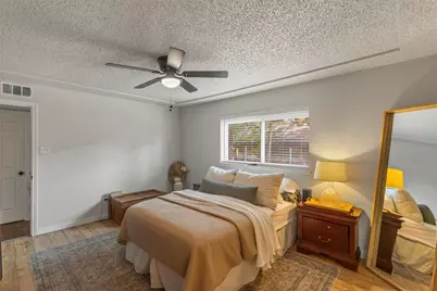 817 Woodhaven Lane, Grand Prairie, TX 75052 - Photo 18